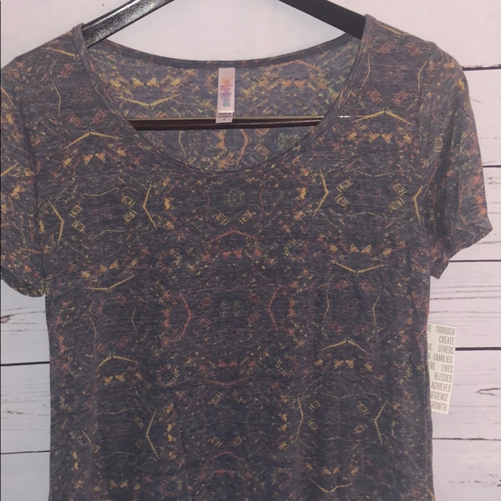 Classic T size small